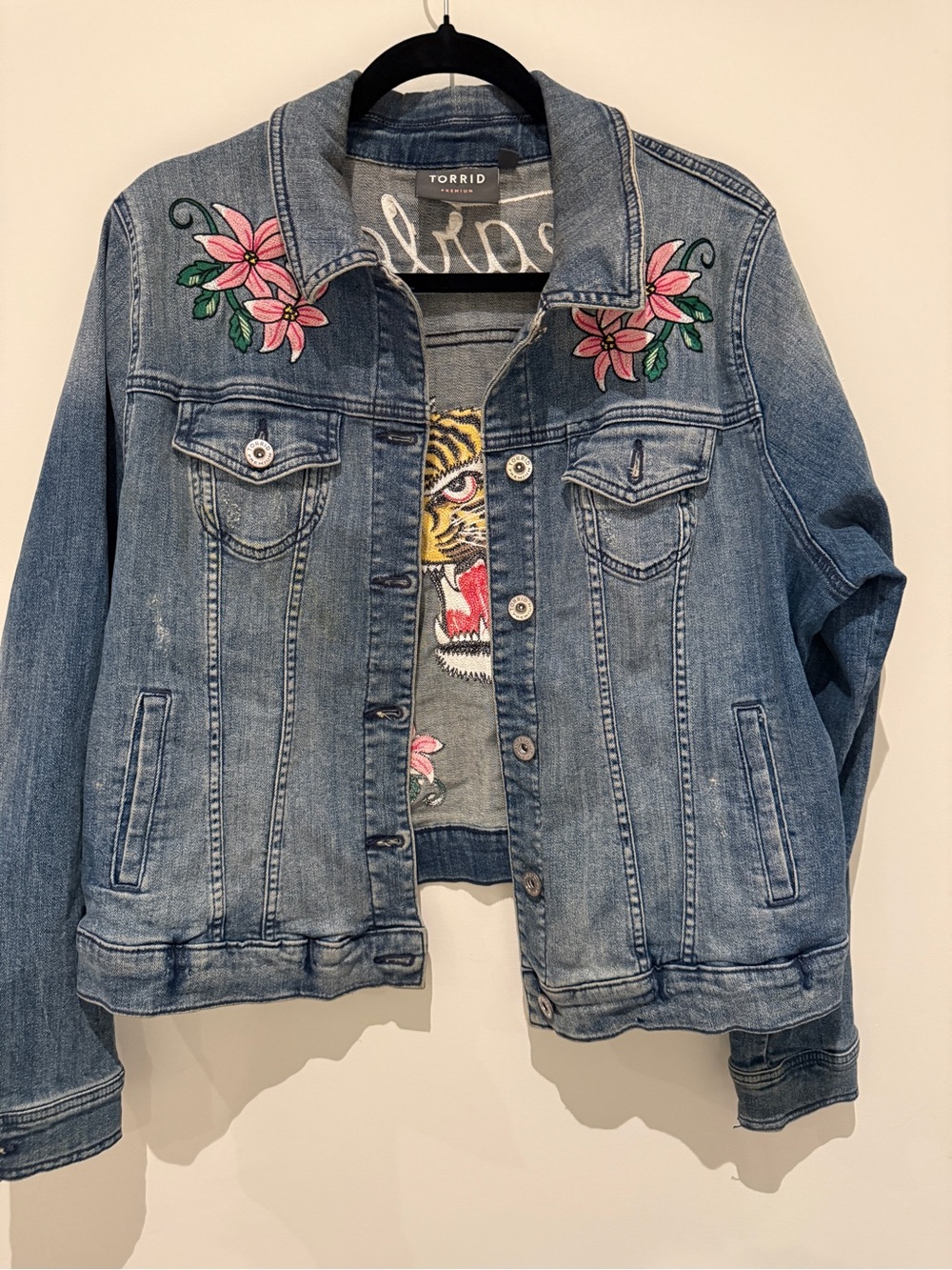 Torrid Fearless Embroidered Tiger Floral Denim Jacket Size 1 L/XL